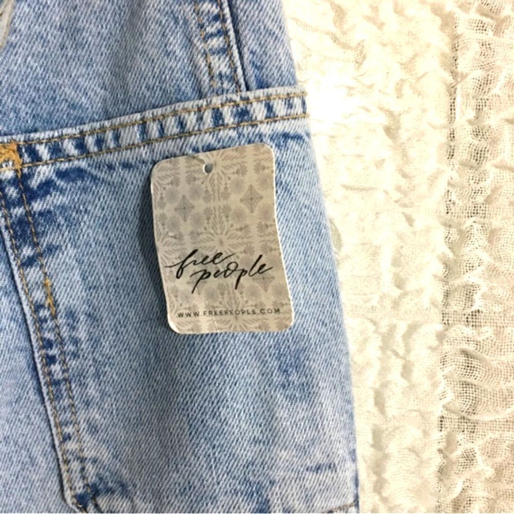 Free People- We The Free Izzy Flare Jeans Size 27 - Picture 8 of 11